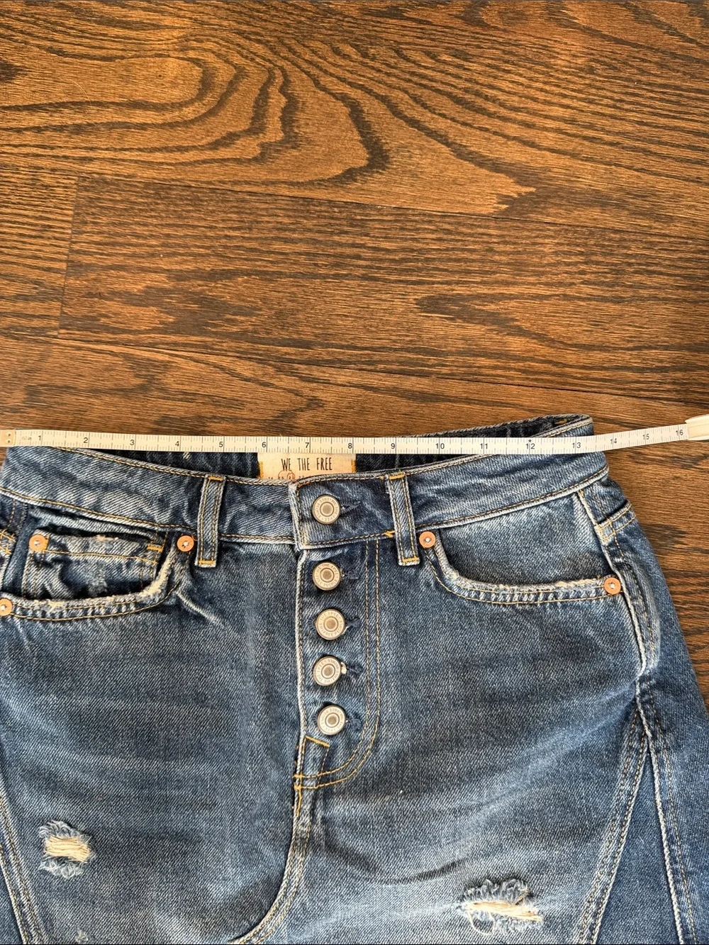 We The Free distressed button down  denim mini skirt - Picture 4 of 5